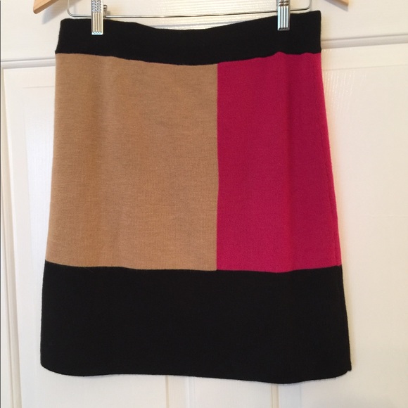 Loft cozy knitted skirt - Picture 2 of 4
